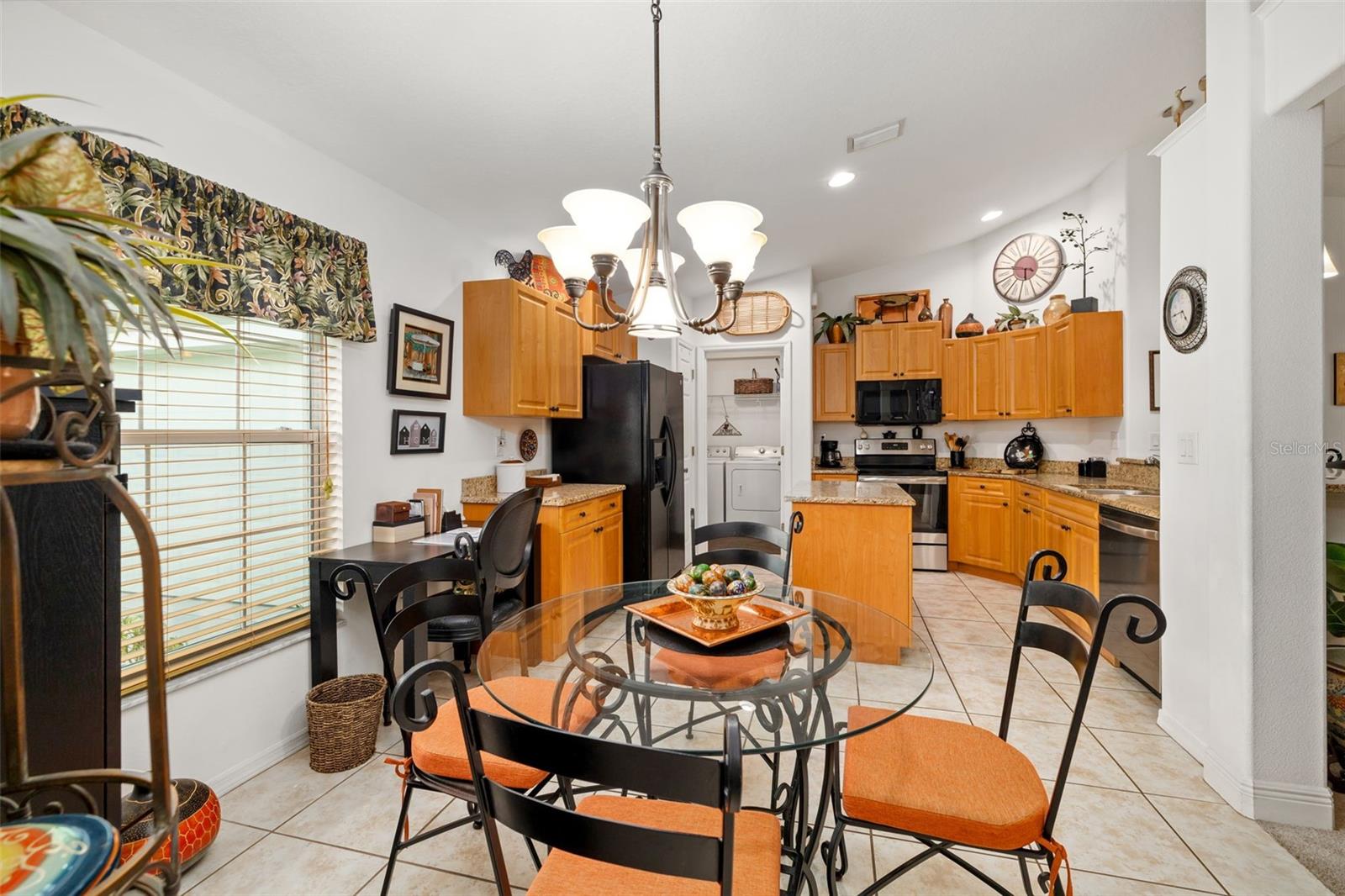 CYPRESS POND ESTS - Residential