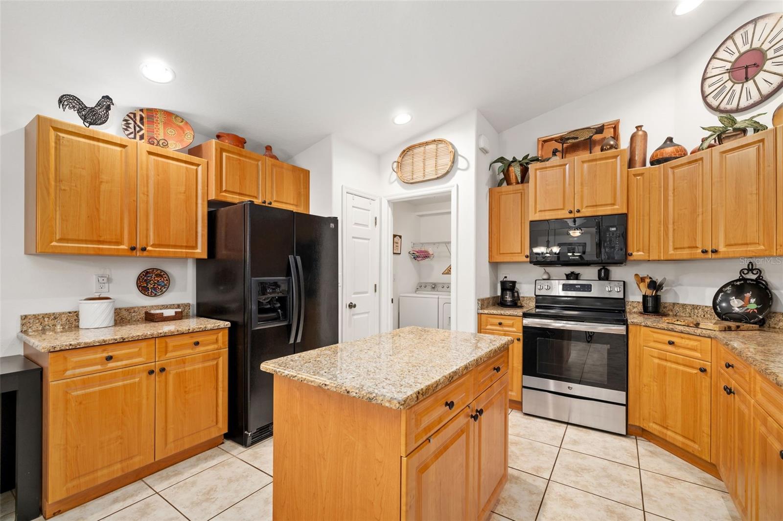 CYPRESS POND ESTS - Residential