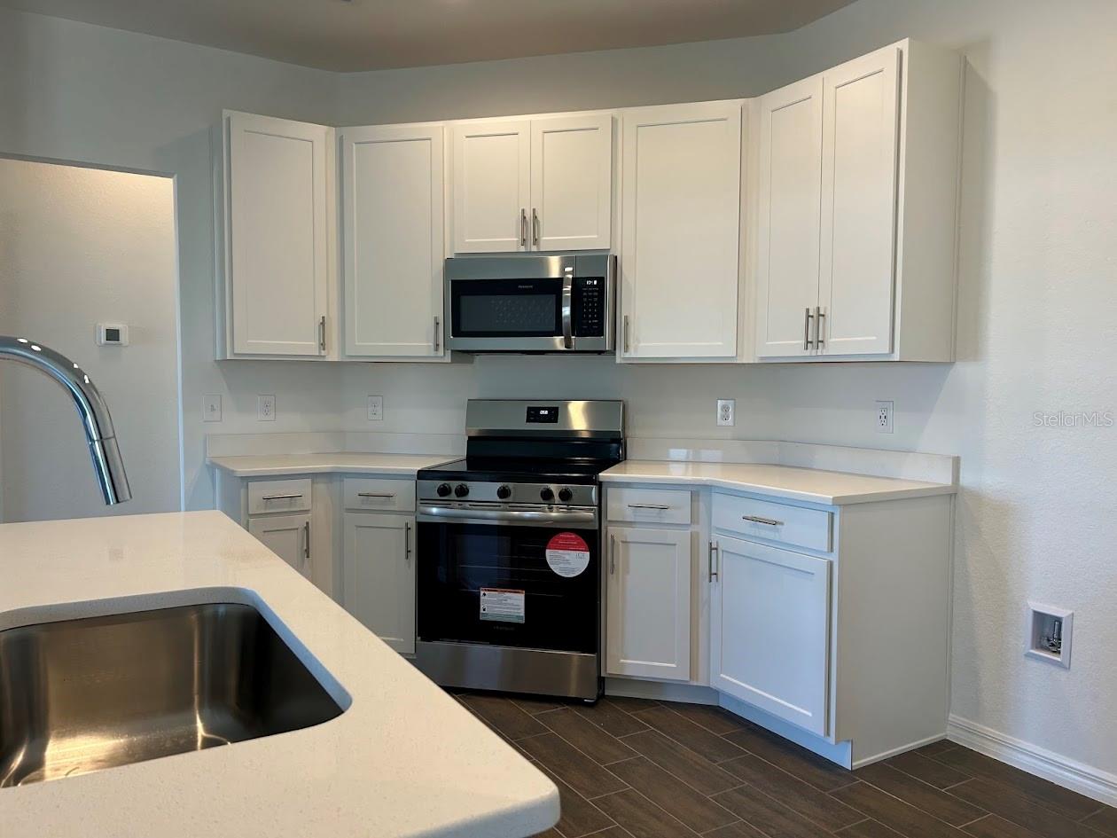 3652 BLUECROP DRIVE