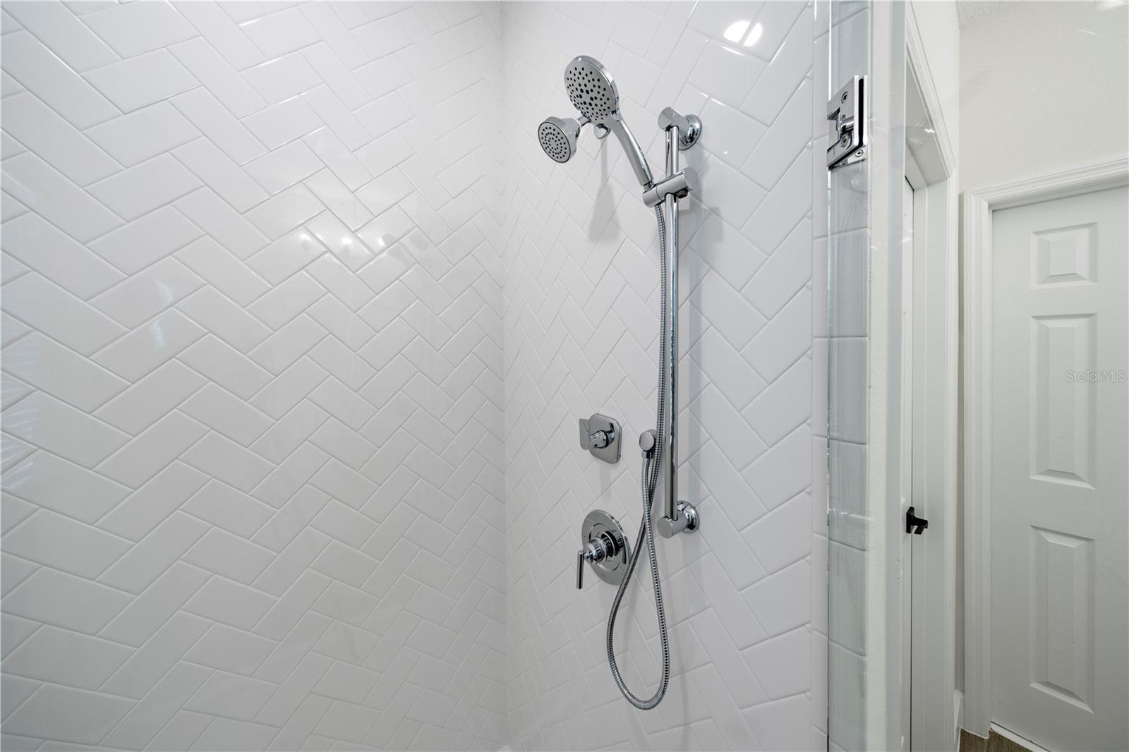 SPRING WALK/THE JUNCTION PH 1 - Residential