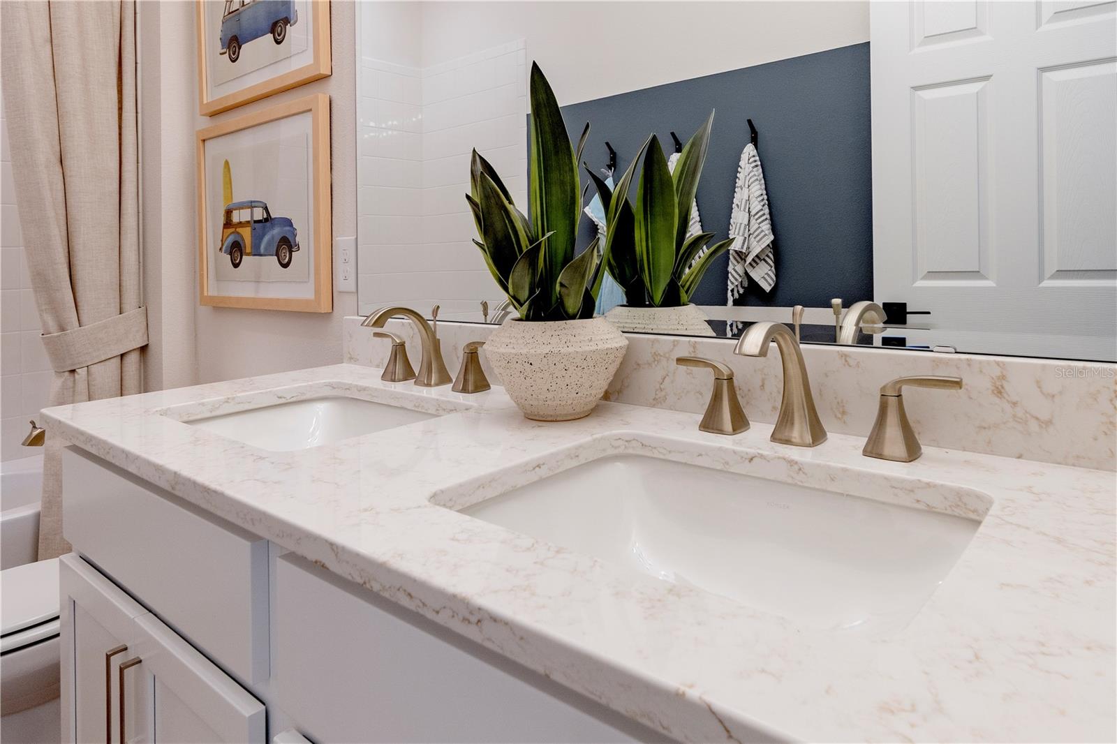 SPRING WALK/THE JUNCTION PH 1 - Residential