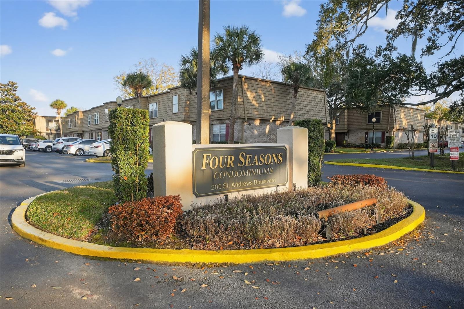 FOUR SEASONS CONDO - Residential