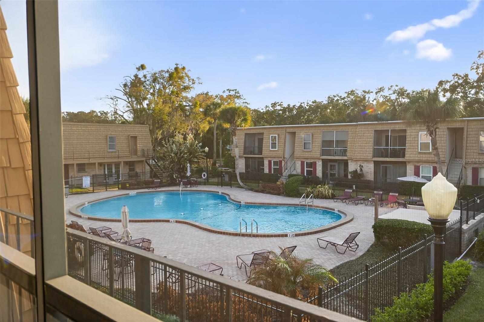 FOUR SEASONS CONDO - Residential