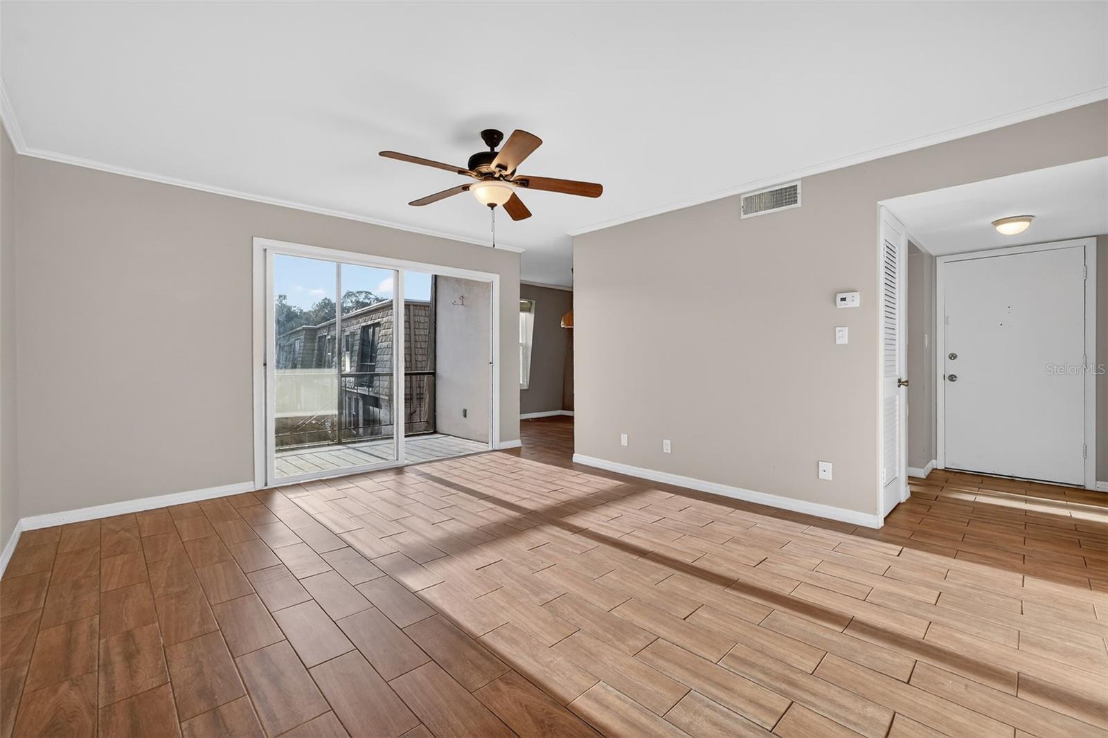 FOUR SEASONS CONDO - Residential