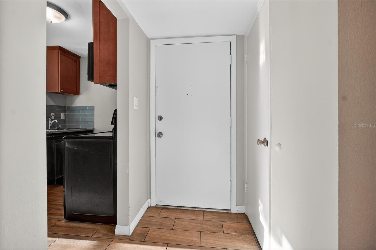 FOUR SEASONS CONDO - Residential