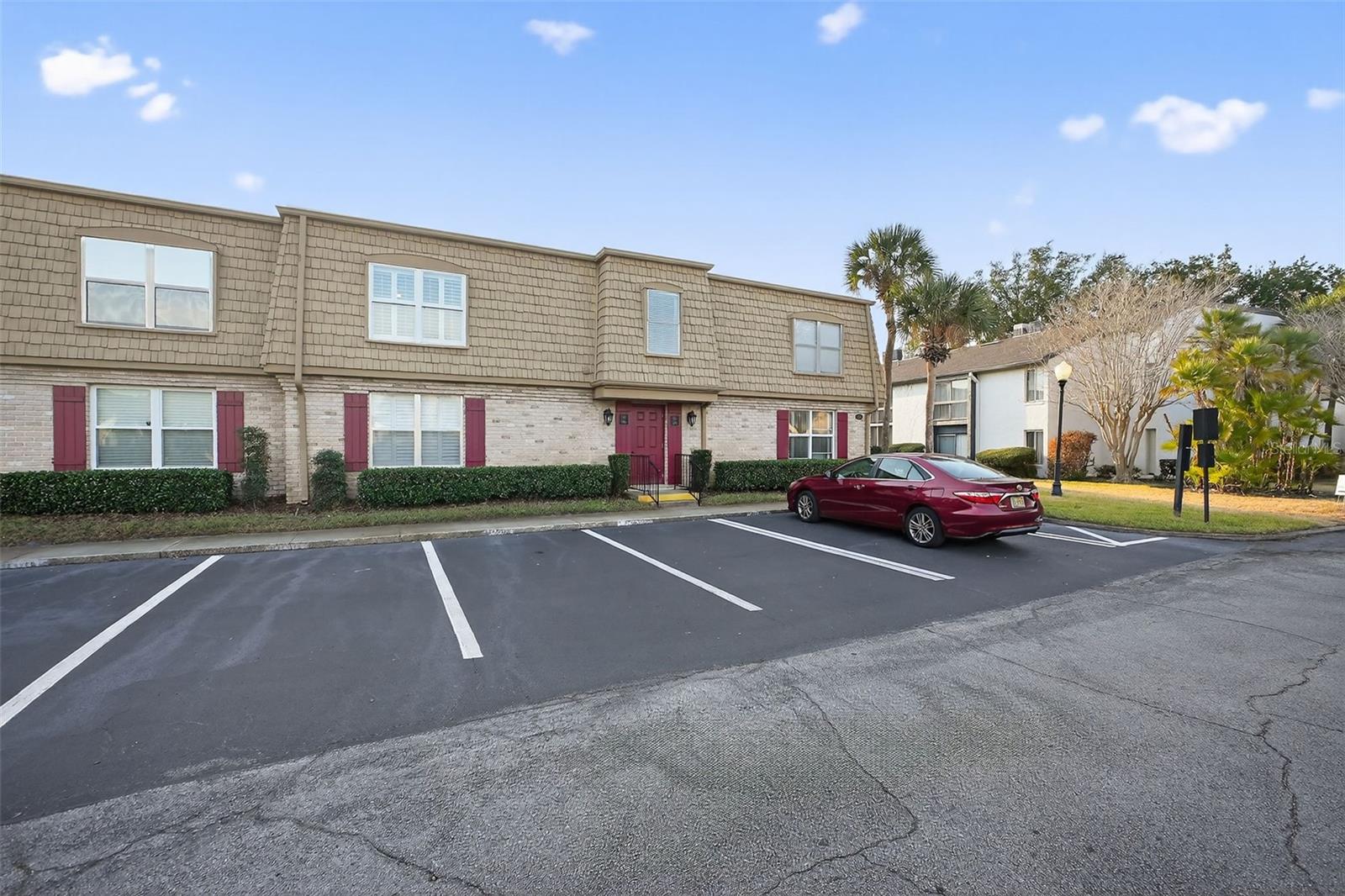 FOUR SEASONS CONDO - Residential