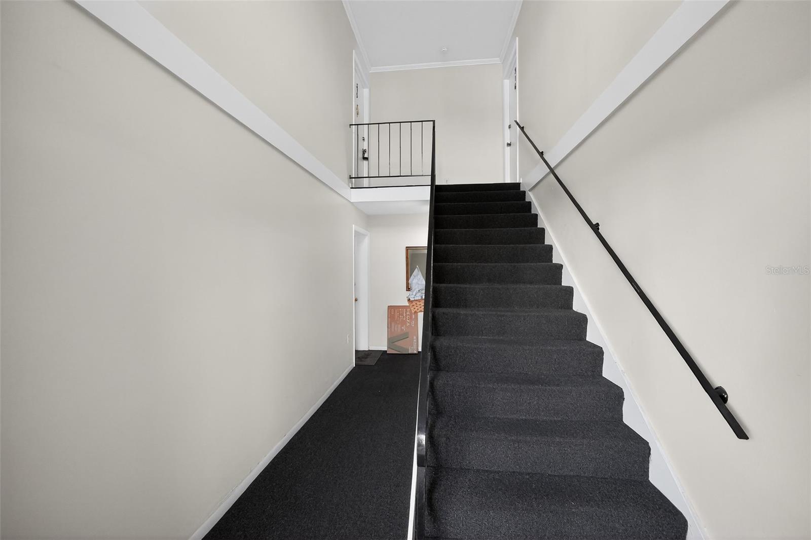 FOUR SEASONS CONDO - Residential