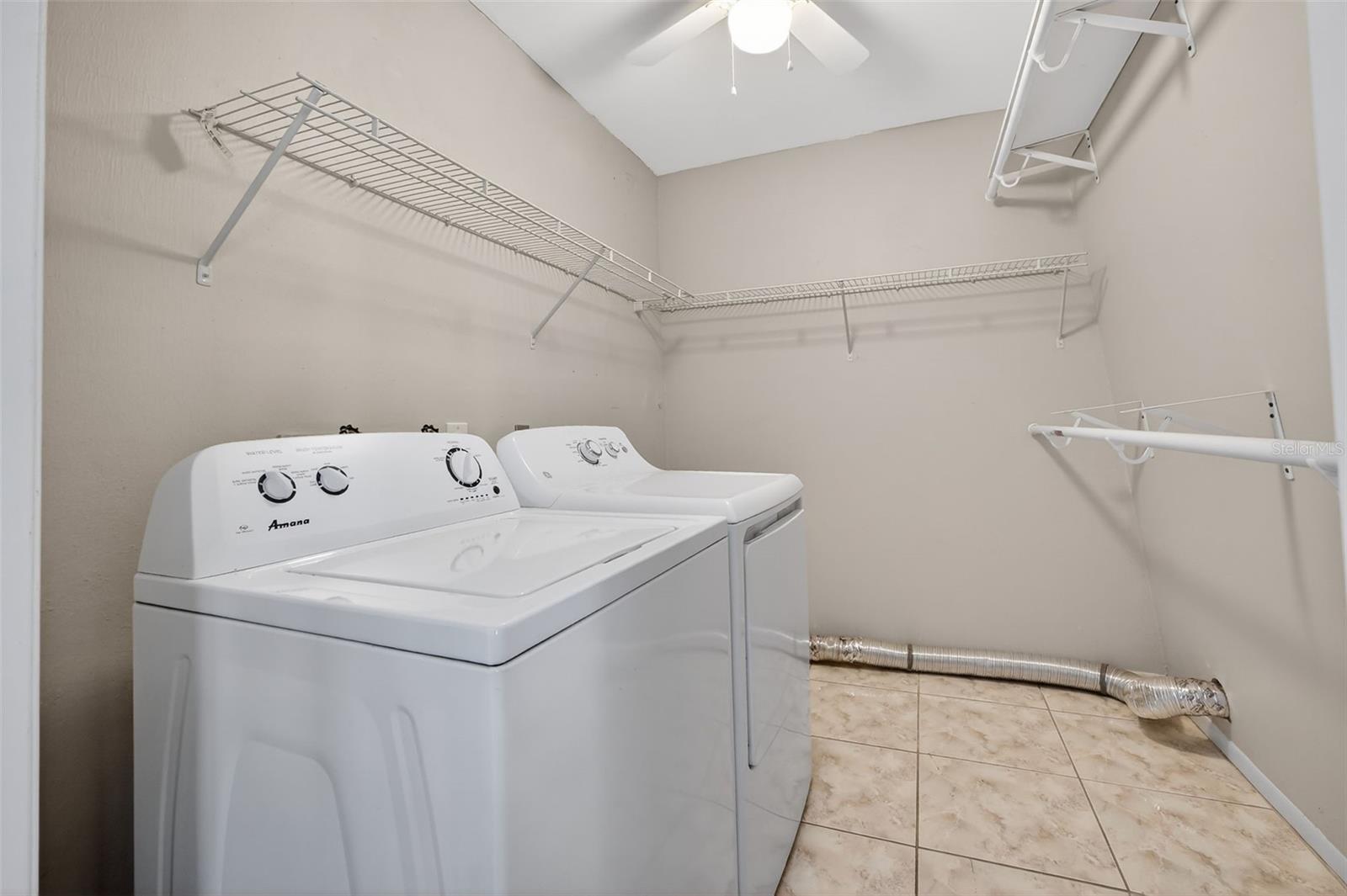 FOUR SEASONS CONDO - Residential