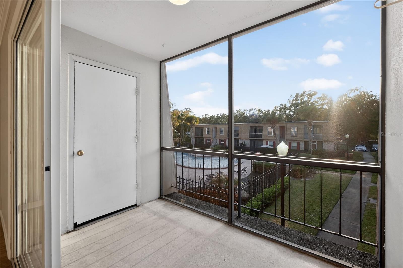 FOUR SEASONS CONDO - Residential