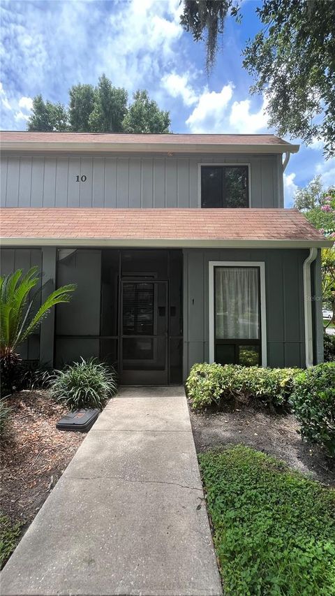 A home in WINTER SPRINGS