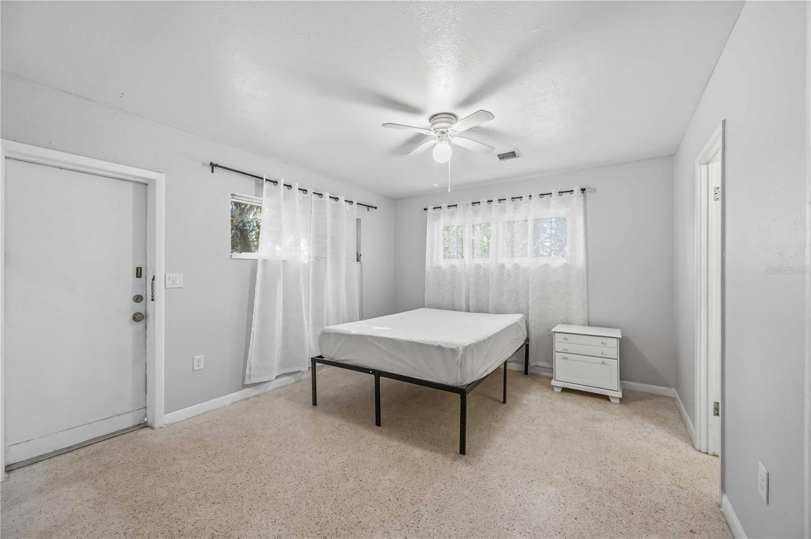 WARM MINERAL SPGS - Residential