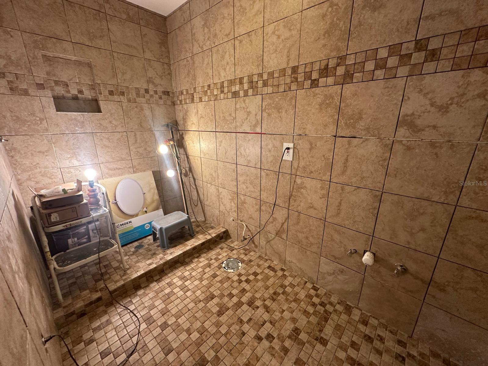 IDLEWOOD CONDO PH 2 - Residential