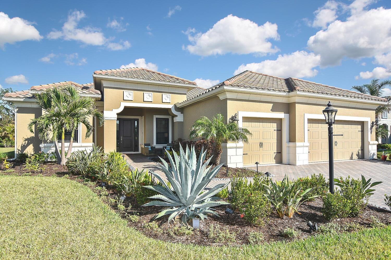 169 N CAYMAN ISLES BOULEVARD