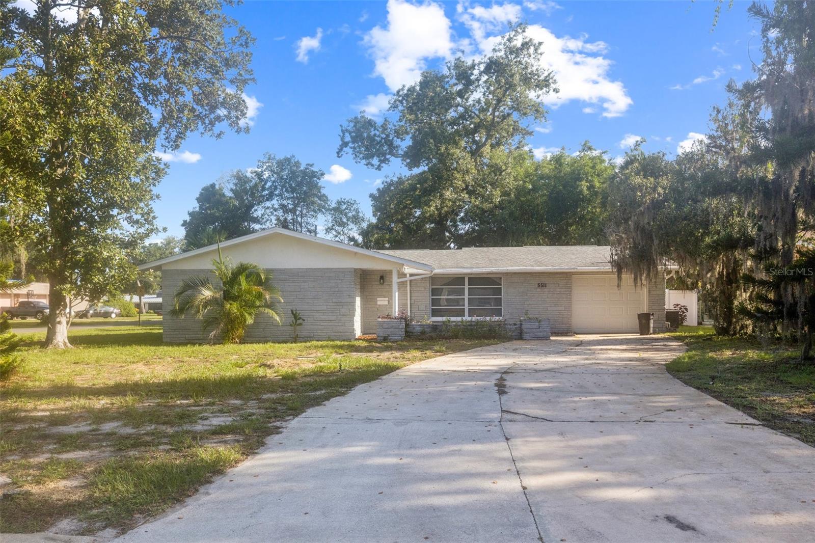 Welcome to your perfect Florida retreat! This beautifully maintained 2-bedroom, 2-bathroom single-family home offers a spacious and functional layout ideal for both comfortable living and entertaining.
Step inside to discover a bright interior featuring solid surface countertops, ample cabinet space, and a flowing floorplan that connects the kitchen, dining, and living areas. Each bedroom offers generous closet space, providing plenty of storage for your everyday needs.
Unwind in your own private pool - the centerpiece of the backyard oasis—perfect for relaxing weekends or entertaining family and friends. The home also includes a 1-car garage for added convenience and storage.
Situated just minutes from downtown Port Richey, you'll enjoy easy access to dining, shopping, parks, and the beautiful Gulf Coast beaches.
Don’t miss your chance to call this hidden gem home—schedule your private tour today!