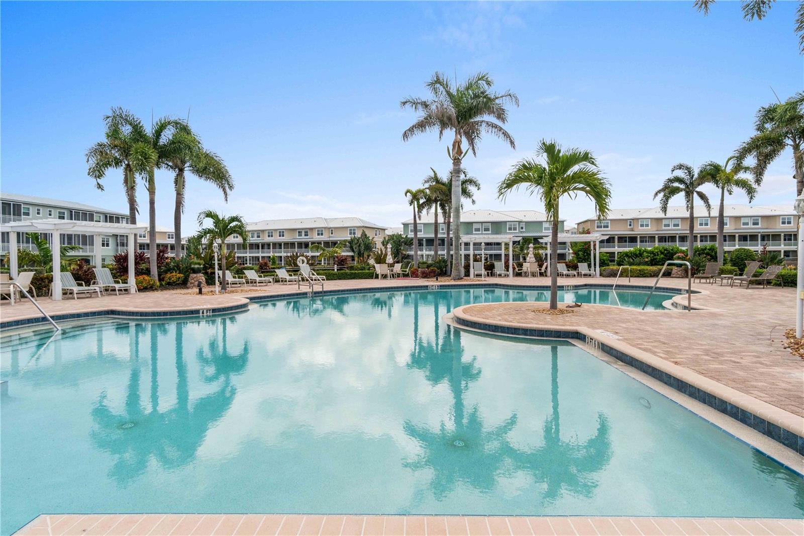 LANDINGS CORAL CRK - Residential