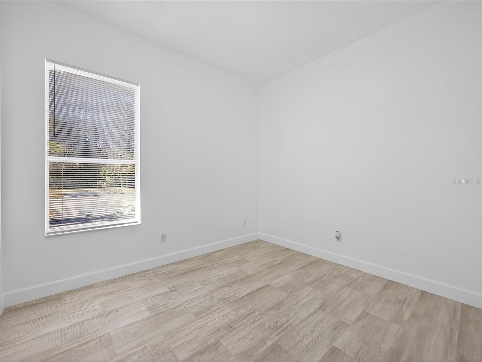 FOREST/RIDGEWOOD - Residential