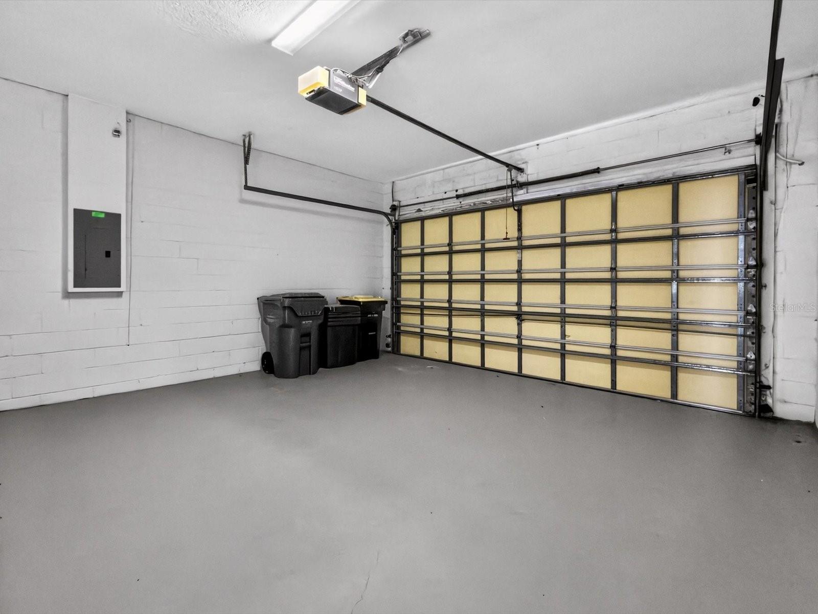 FOREST/RIDGEWOOD - Residential