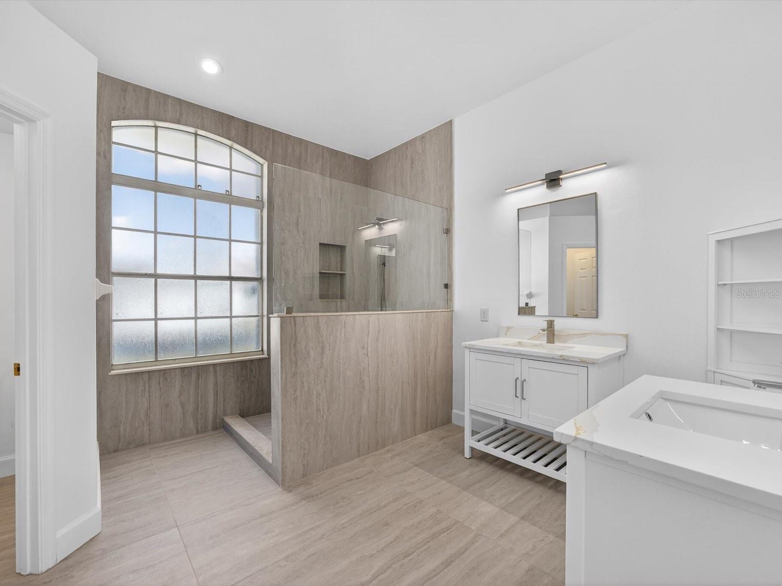 FOREST/RIDGEWOOD - Residential