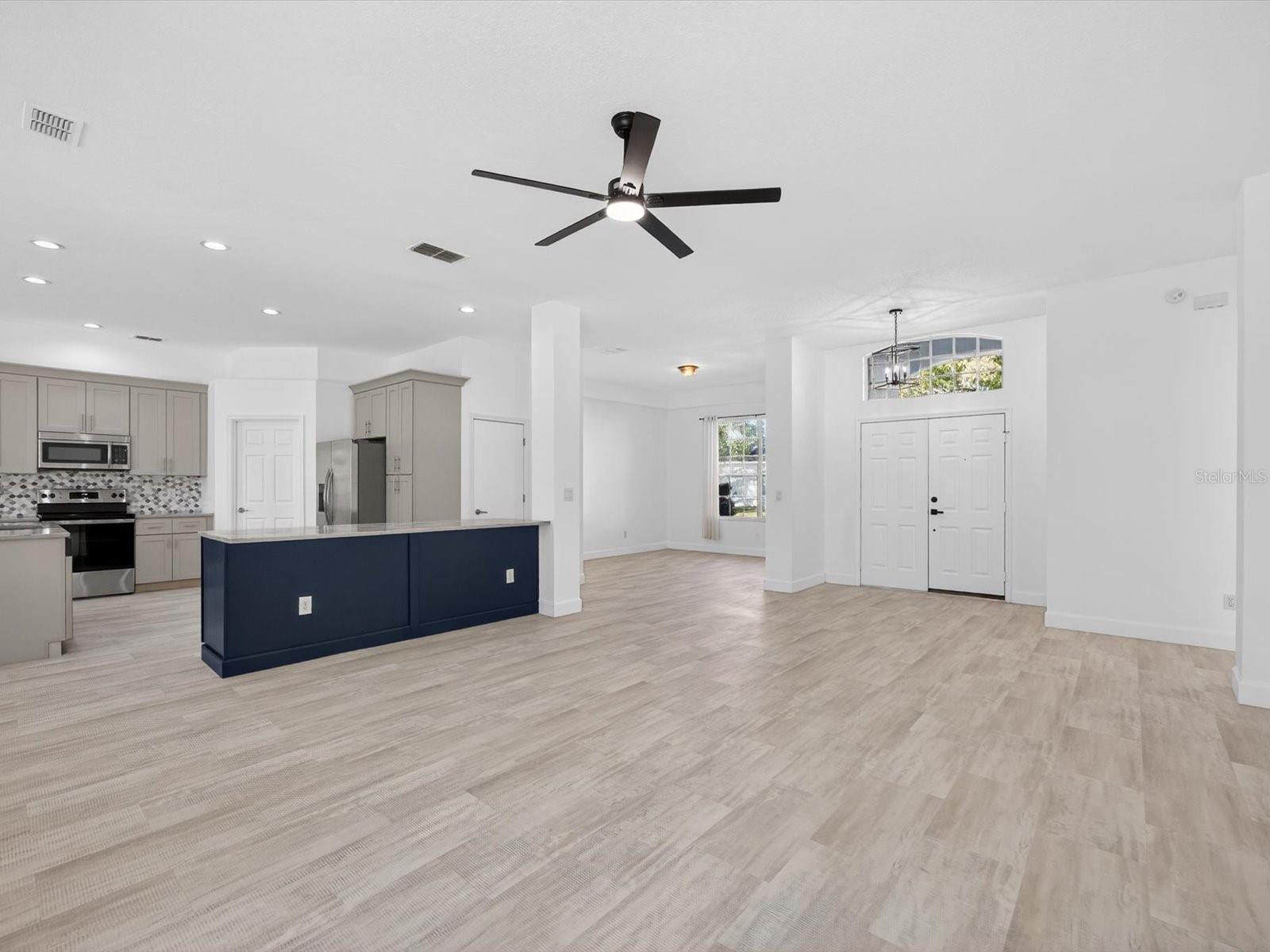 FOREST/RIDGEWOOD - Residential