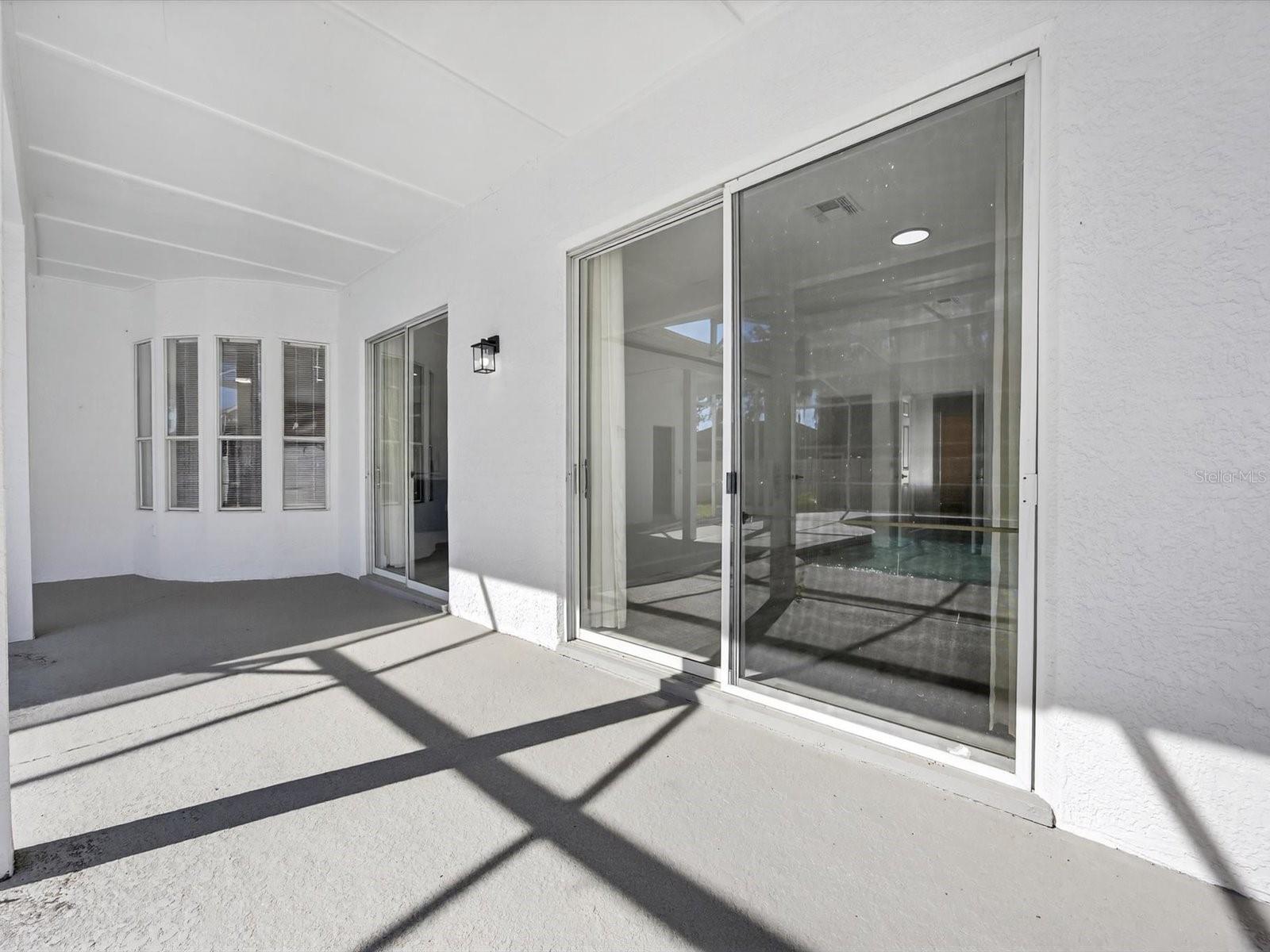 FOREST/RIDGEWOOD - Residential