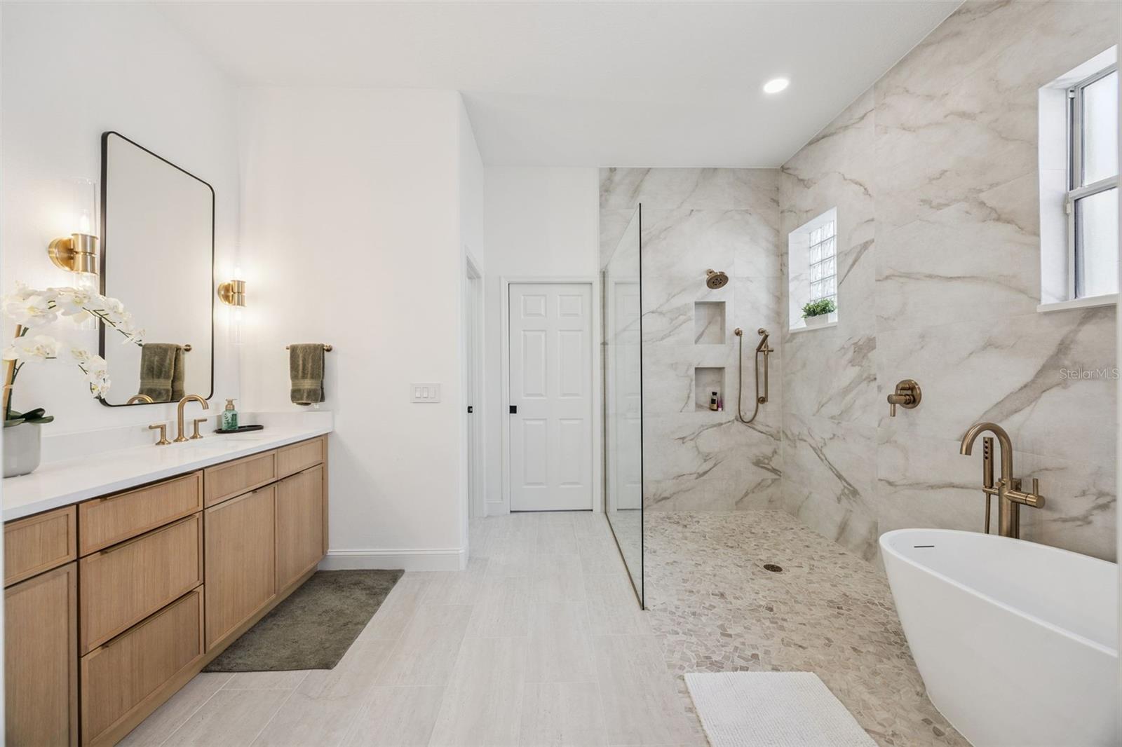 STONEYBROOK - Residential