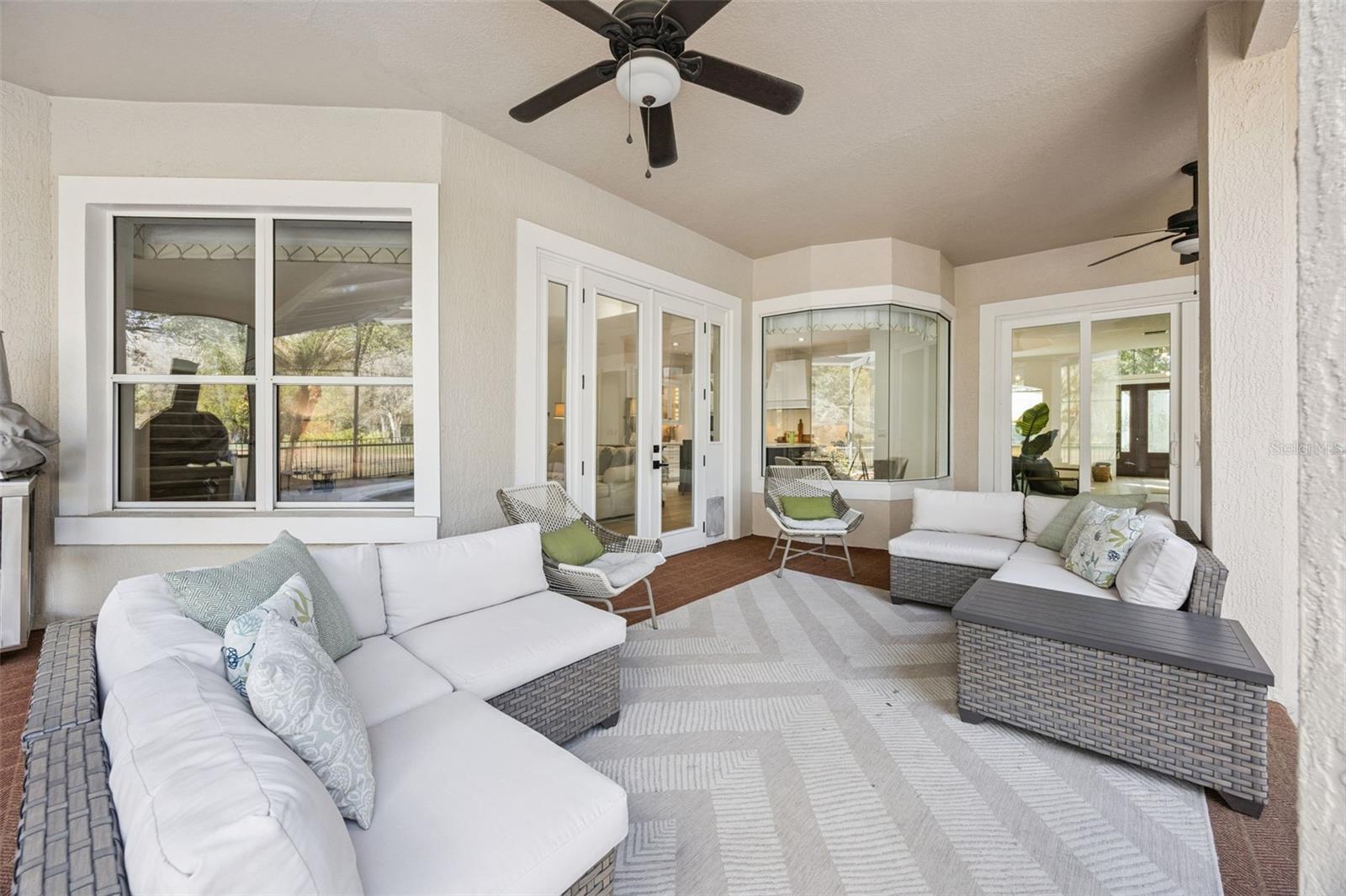 STONEYBROOK - Residential