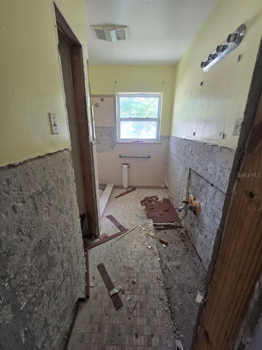 EAST MULBERRY OR A F FLETCHERS ADD - Residential