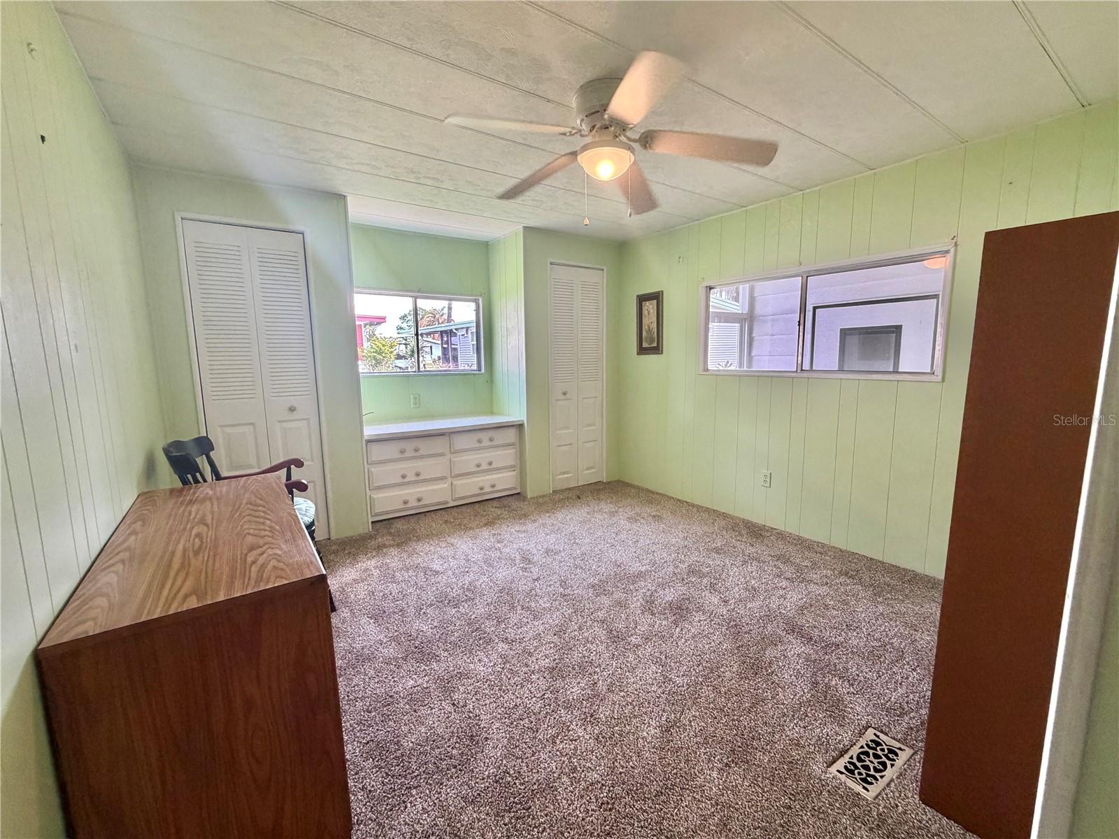 HAWTHORNE AT LEESBURG A COOP - Residential