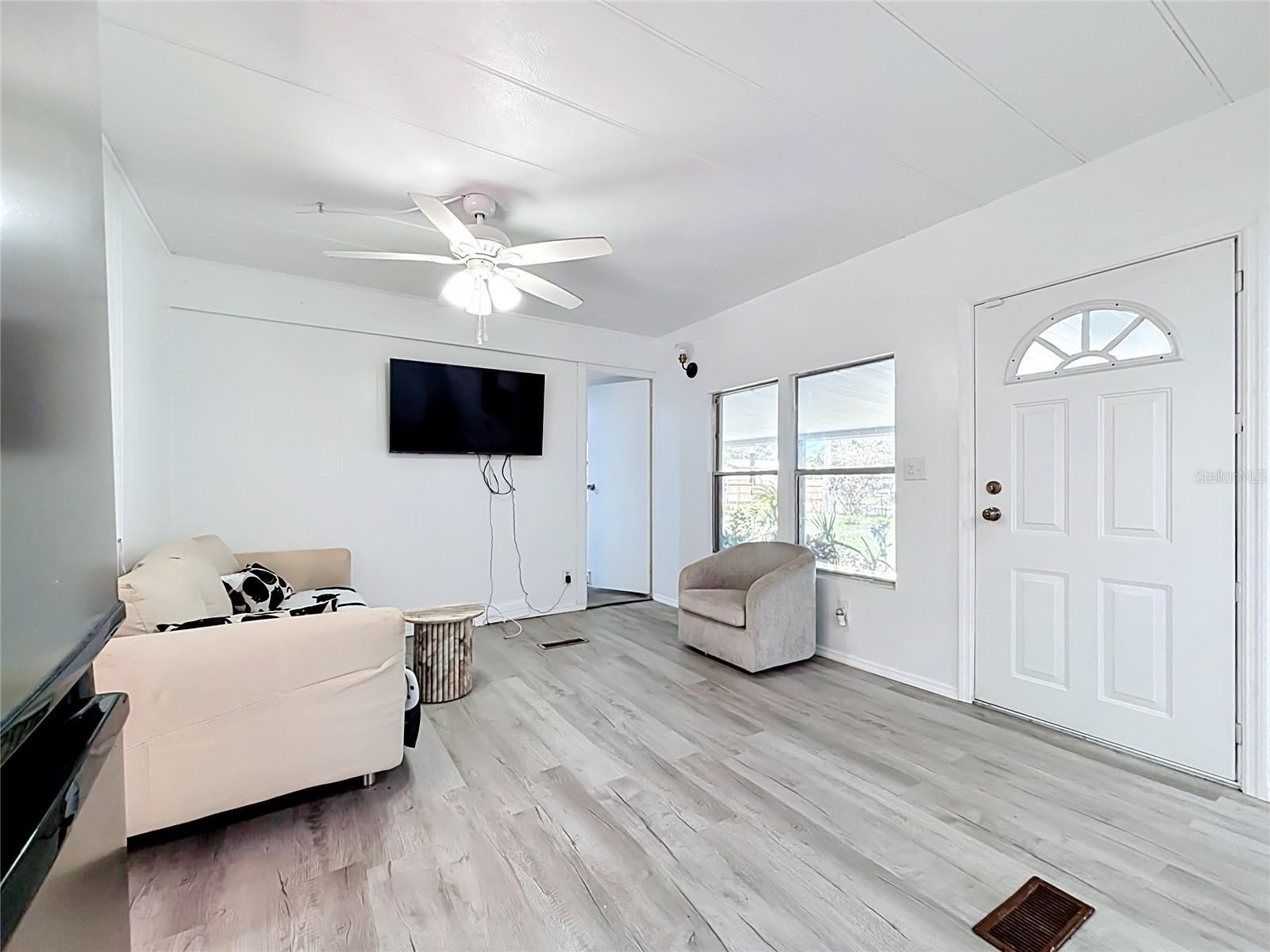 1726 FLINT DRIVE