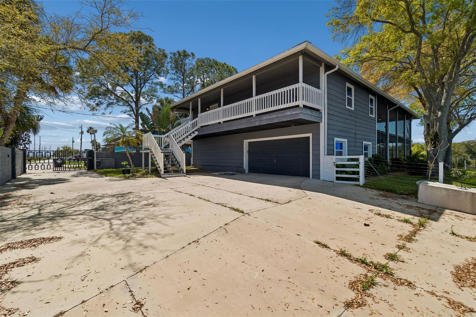 ARMSTRONGS RIVERSIDE ESTATES - Residential