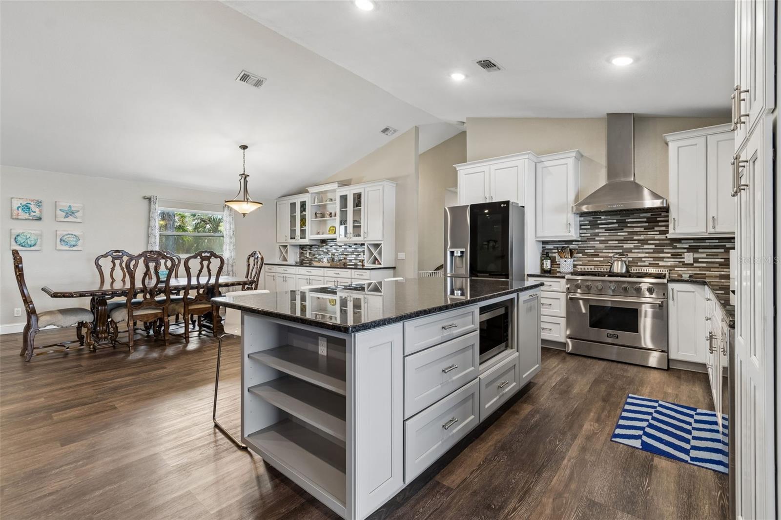 ARMSTRONGS RIVERSIDE ESTATES - Residential