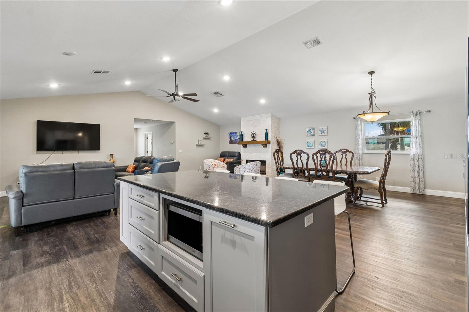 ARMSTRONGS RIVERSIDE ESTATES - Residential