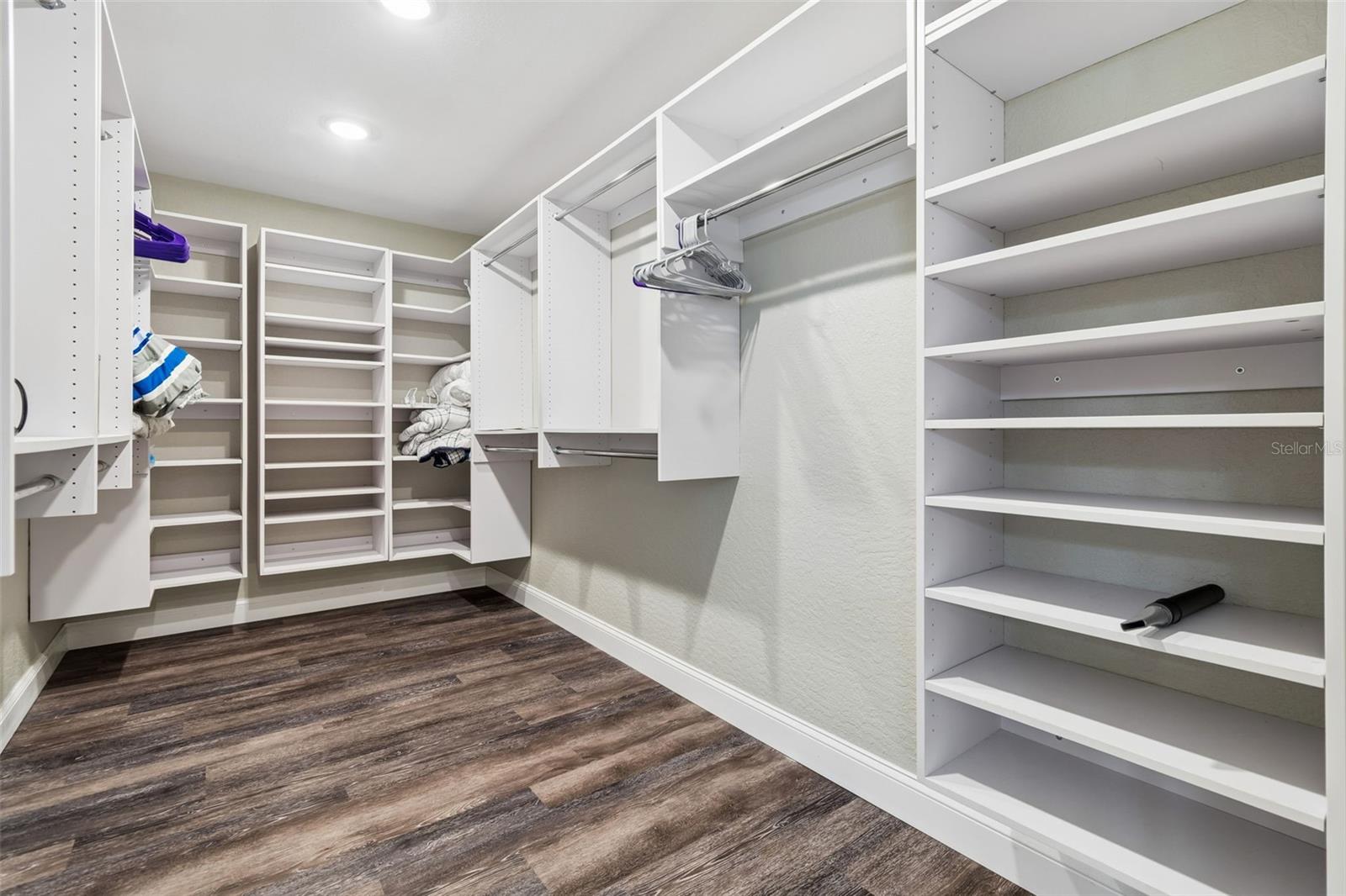 ARMSTRONGS RIVERSIDE ESTATES - Residential