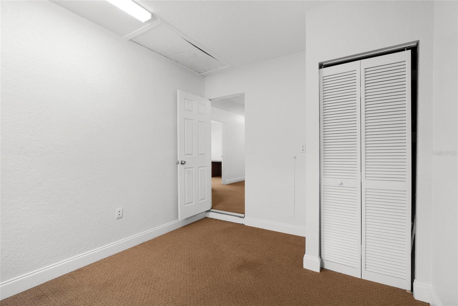 PINE GLADE - Commercial Sale