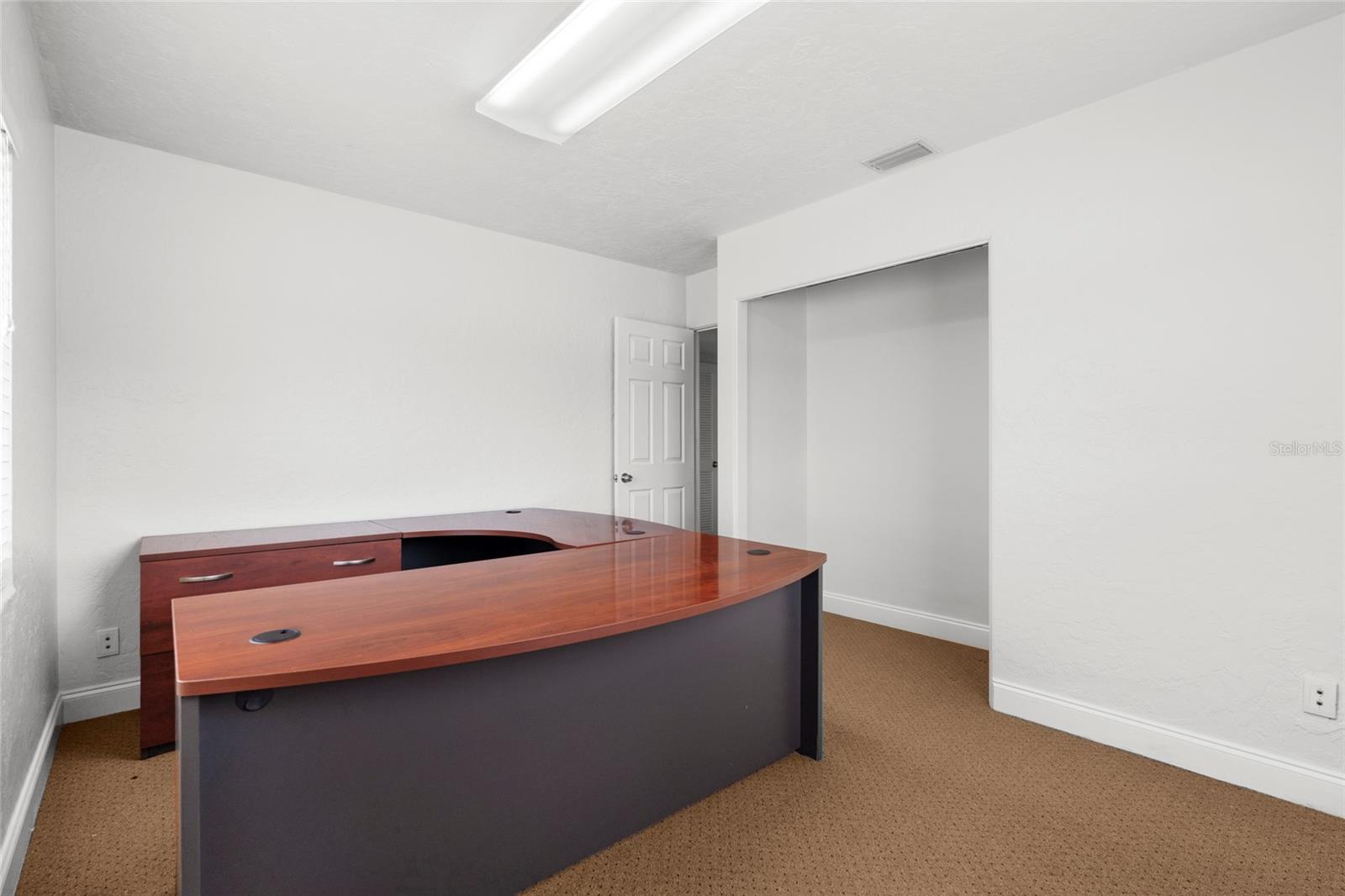 PINE GLADE - Commercial Sale