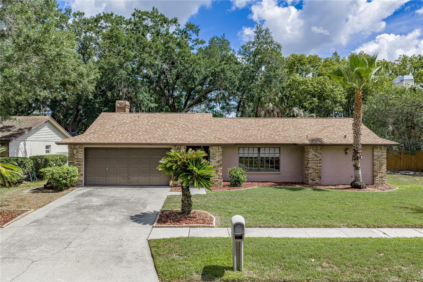 1737 SHADY LEAF DRIVE