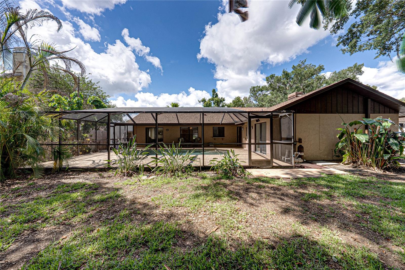 BLOOMINGDALE OAKS - Residential