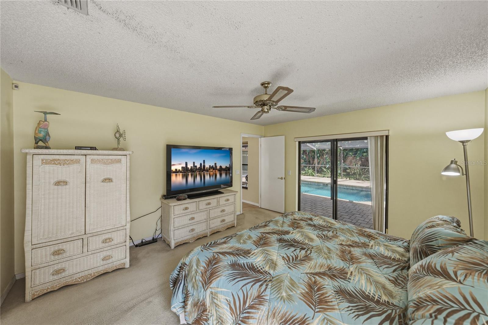 BLOOMINGDALE OAKS - Residential