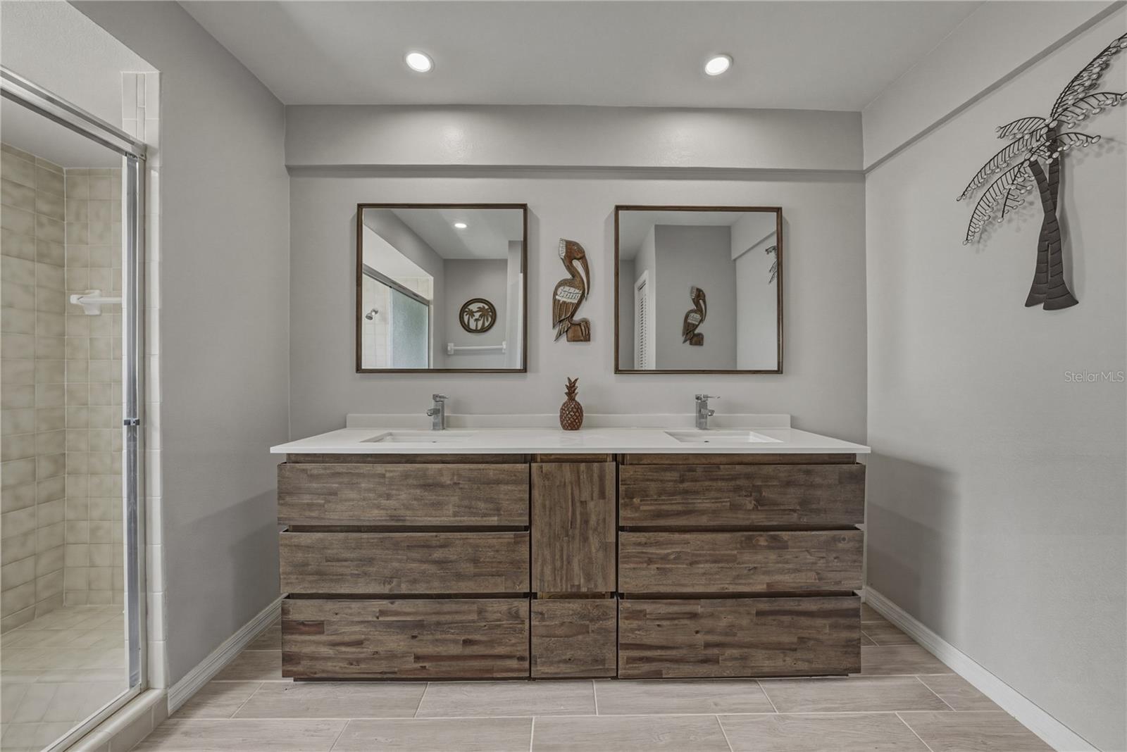 BLOOMINGDALE OAKS - Residential