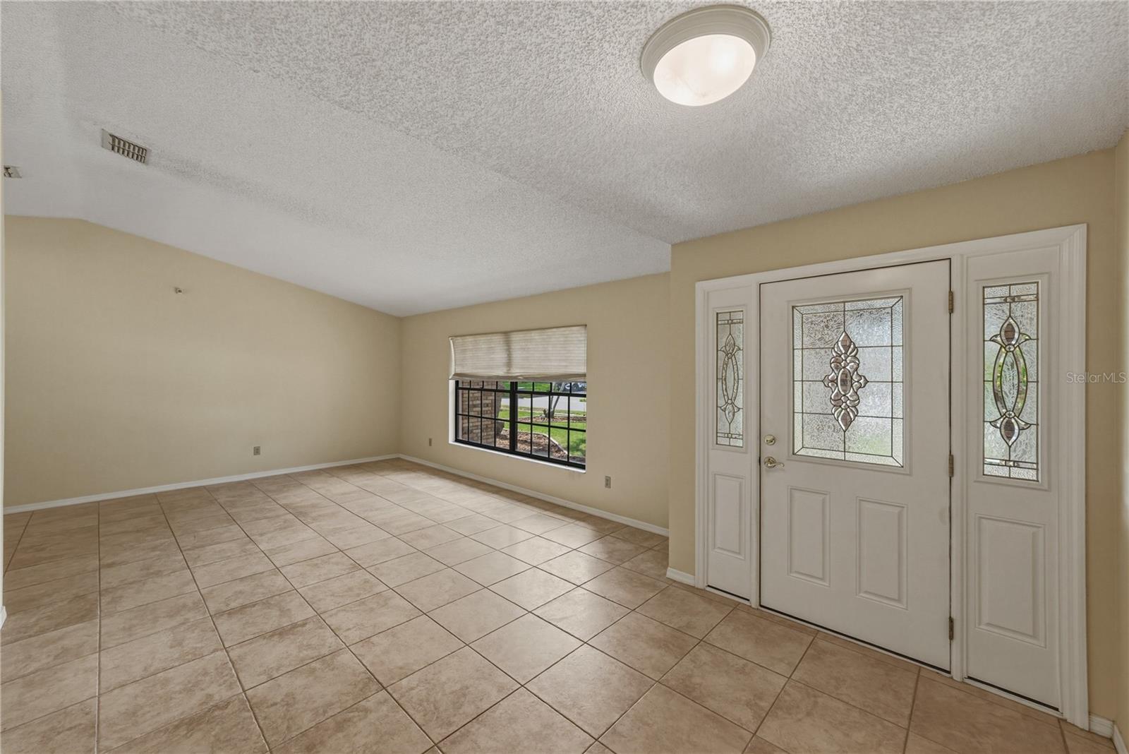 BLOOMINGDALE OAKS - Residential