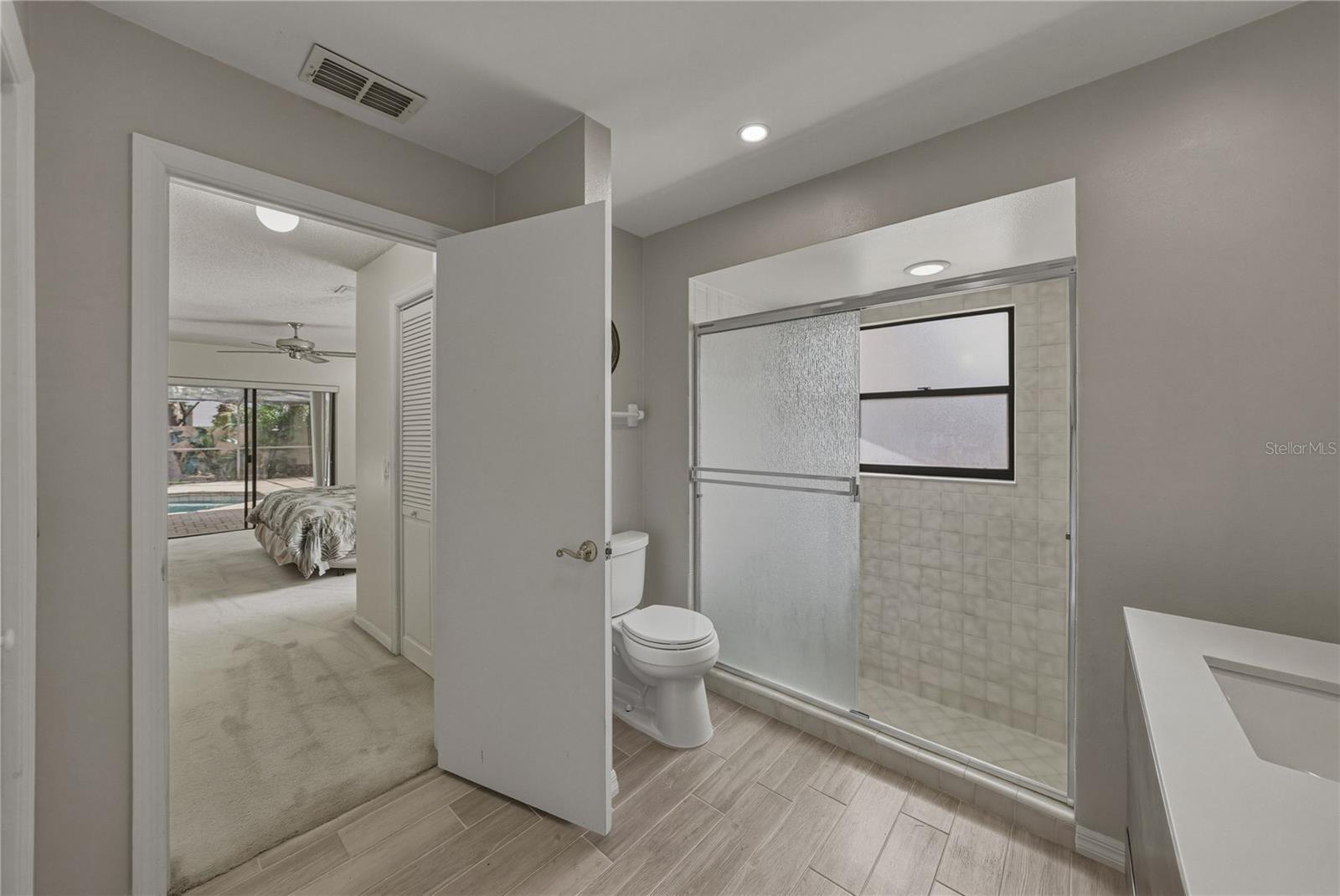 BLOOMINGDALE OAKS - Residential