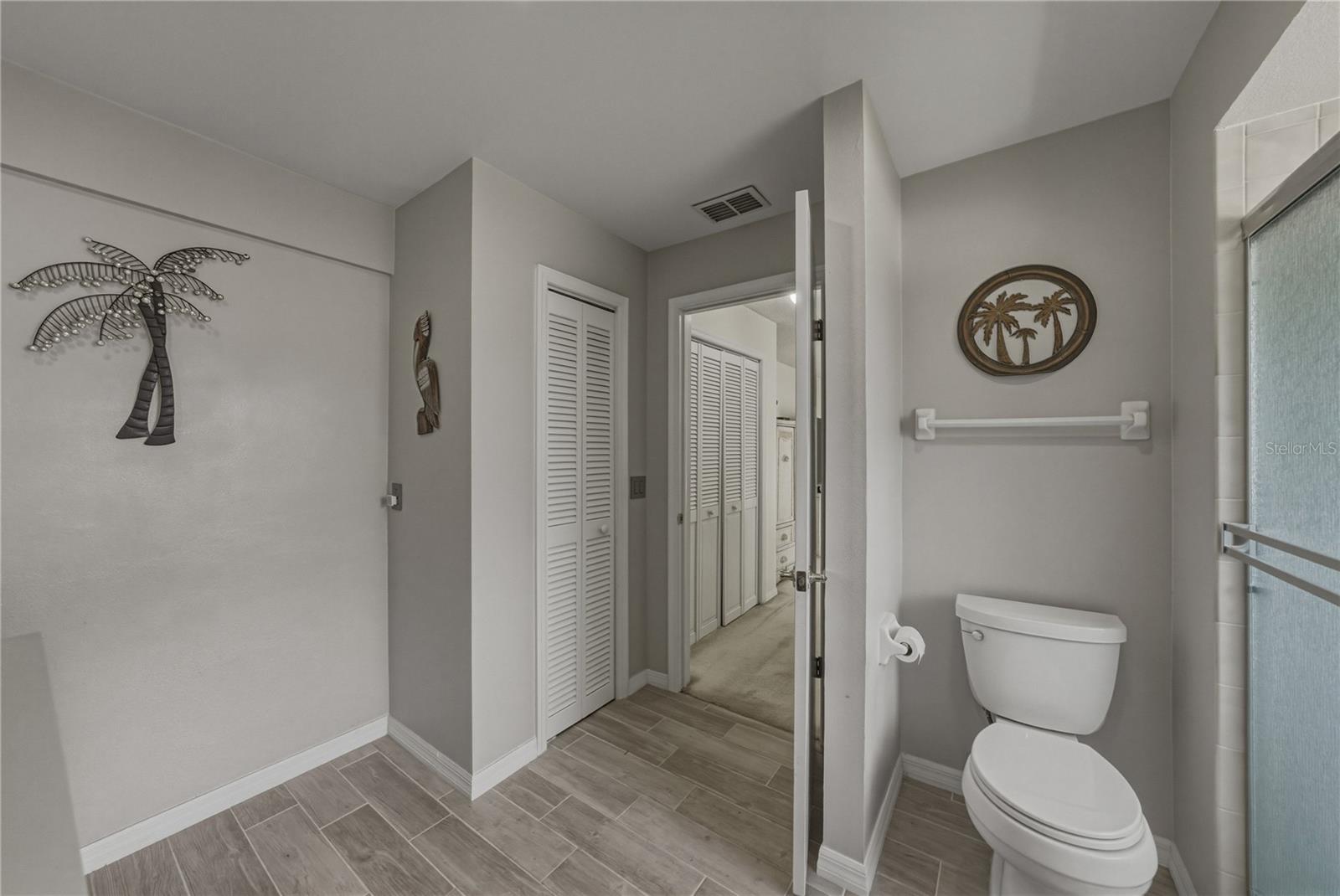 BLOOMINGDALE OAKS - Residential