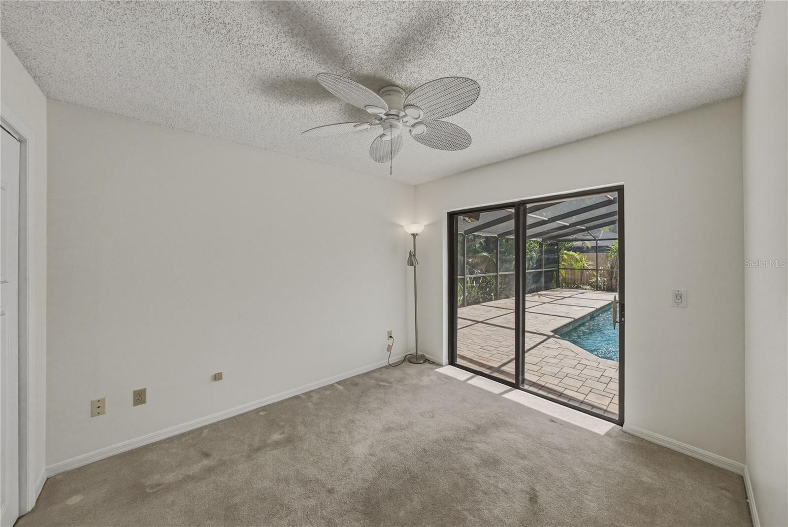 BLOOMINGDALE OAKS - Residential