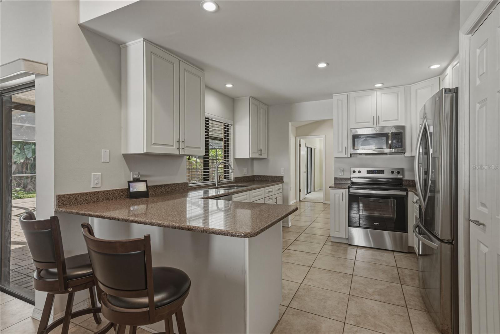 BLOOMINGDALE OAKS - Residential