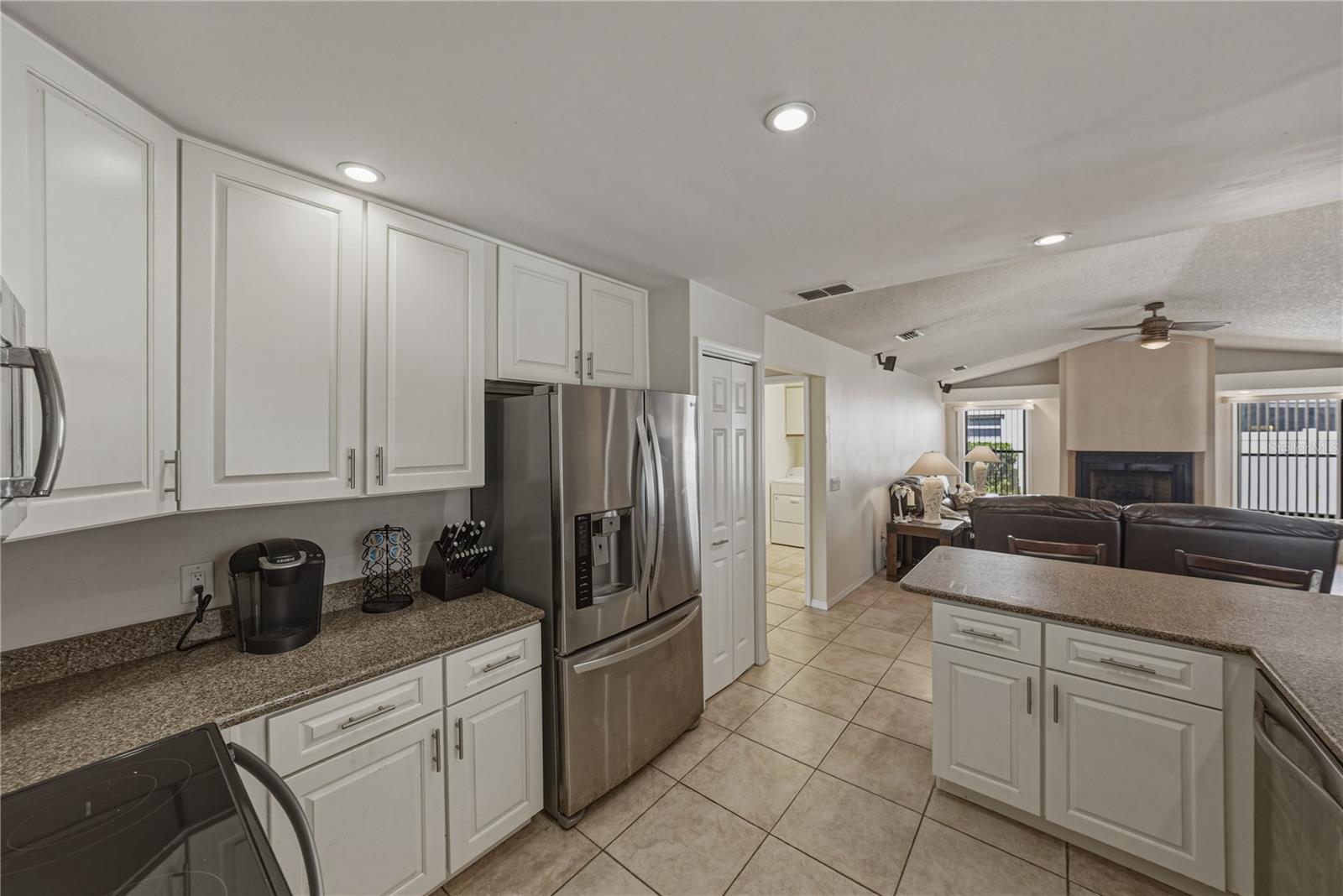 BLOOMINGDALE OAKS - Residential