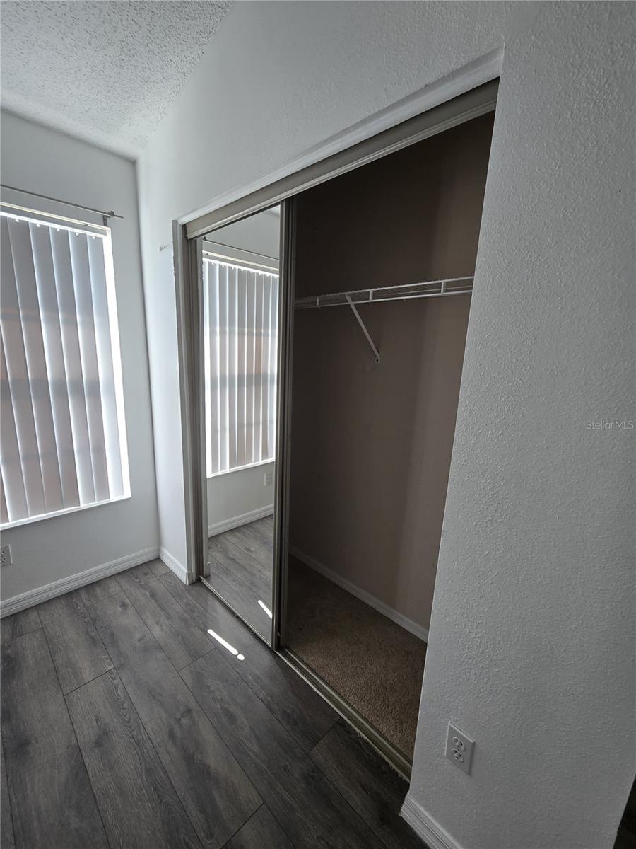 THE TWNHMS AT KENSINGTON PH - Residential Lease