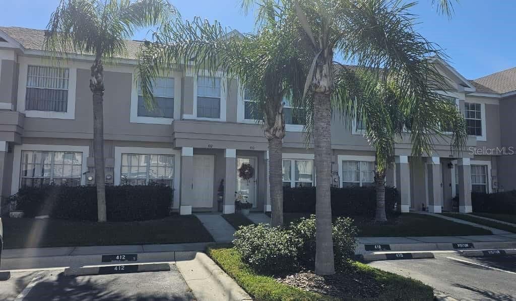 Photo of 412 Kensington Lake Circle, Brandon, FL 33511 (MLS # TB8437040)