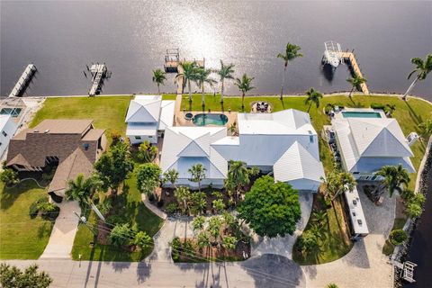 A home in PUNTA GORDA