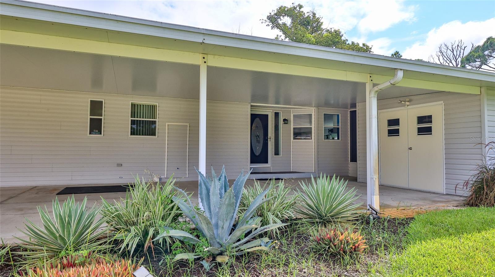 149 APACHE COURT