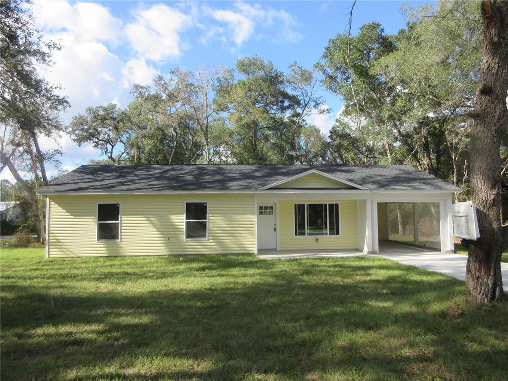 Photo of 17009 SE 60th Street, Ocklawaha, FL 32179 (MLS # OM703379)